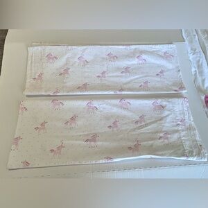 Pottery Barn Kids 2 White and Pink Unicorn Pillowcases organic cotton V38